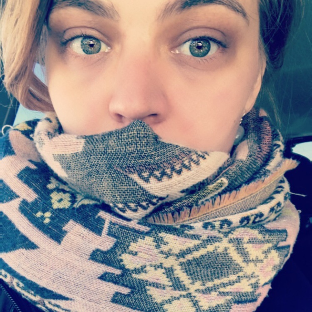Meet your Posher, Cassandra